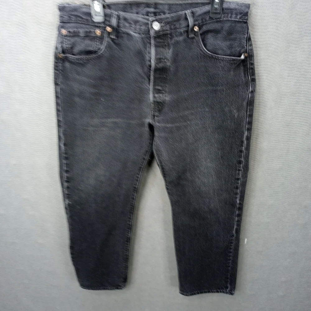 Levi's 501xx men's button fly black jeans sz 36x30. 300 5pm
